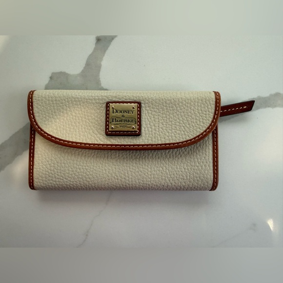 Dooney & Bourke Handbags - Dooney & Bourke Cream Pebble Leather Wallet with Brown Trim and Brass Plaque